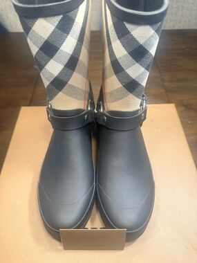Burberry Black Rubber Boots with Beige Check Shaft